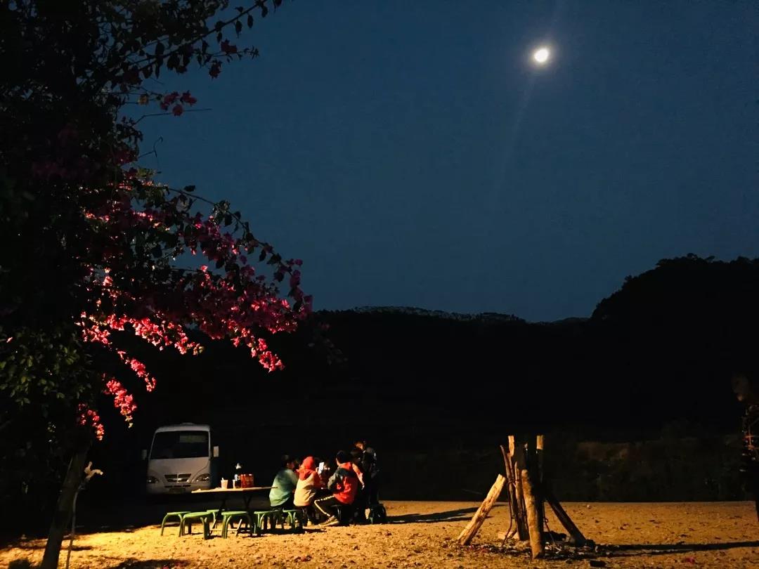 西雙版納研學(xué)夏令營