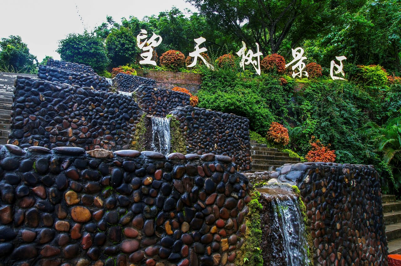 西雙版納熱帶雨林穿越拓展訓(xùn)練特色主題團建行程方案推薦