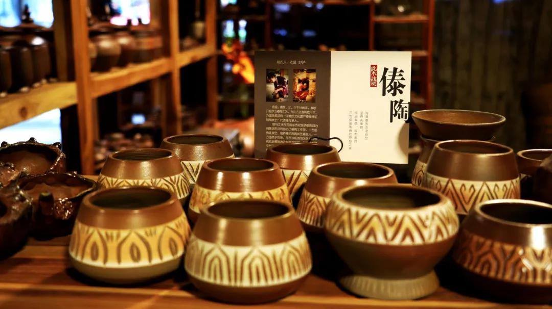 小伙伴們，快來圍觀“傣族慢輪制陶”！     西雙版納傳媒公司