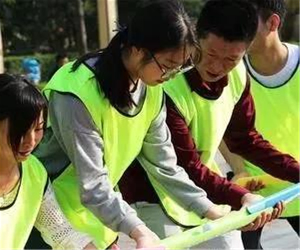 版納特色團(tuán)建游戲推薦：多人破冰游戲大全